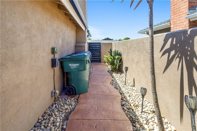9111 Ellsworth, Huntington Beach, CA 92646