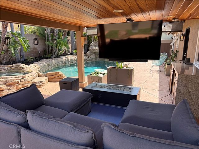 9111 Ellsworth, Huntington Beach, CA 92646