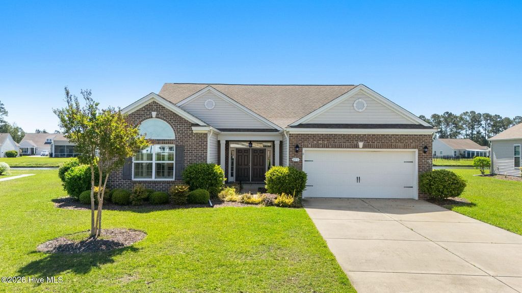 271 Cable Lake Circle, Calabash, NC 28467
