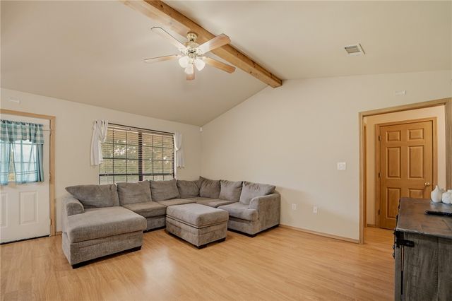 102 Willow Oak Drive, Dardanelle, AR 72834