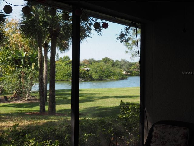 6120 WILSHIRE CIRCLE 6, Sarasota, FL 34238