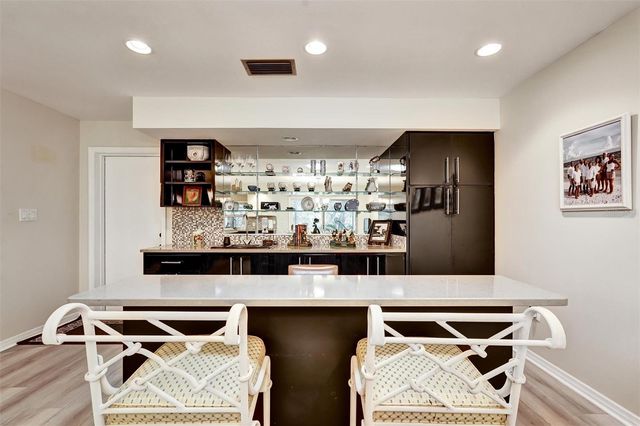 6120 WILSHIRE CIRCLE 6, Sarasota, FL 34238