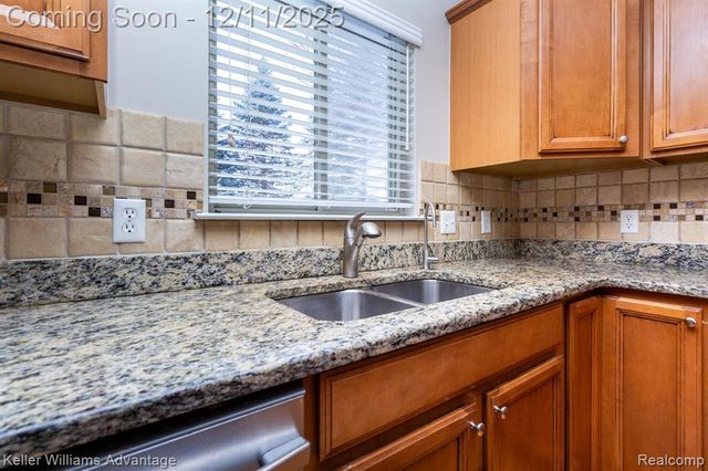 24975 Bloomfield Court, Novi, MI 48375