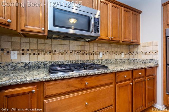 24975 Bloomfield Court, Novi, MI 48375