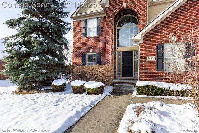 24975 Bloomfield Court, Novi, MI 48375