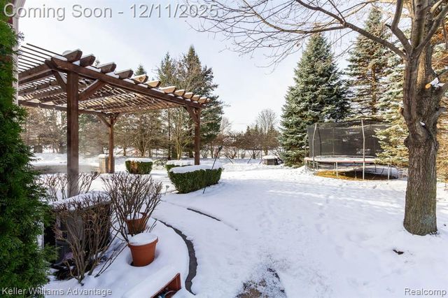 24975 Bloomfield Court, Novi, MI 48375