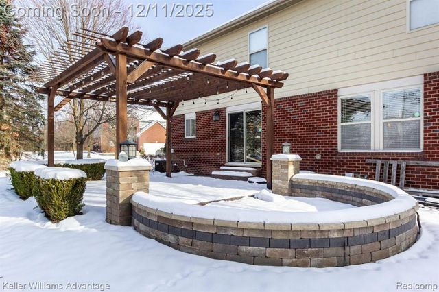 24975 Bloomfield Court, Novi, MI 48375