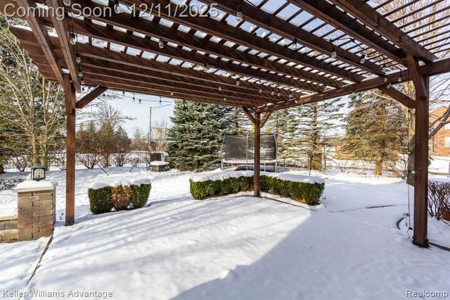 24975 Bloomfield Court, Novi, MI 48375