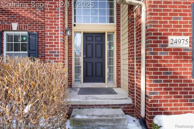 24975 Bloomfield Court, Novi, MI 48375