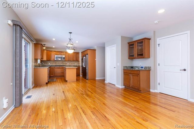 24975 Bloomfield Court, Novi, MI 48375