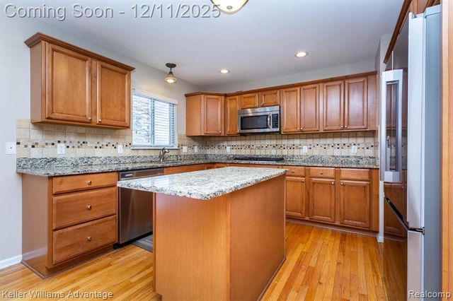 24975 Bloomfield Court, Novi, MI 48375