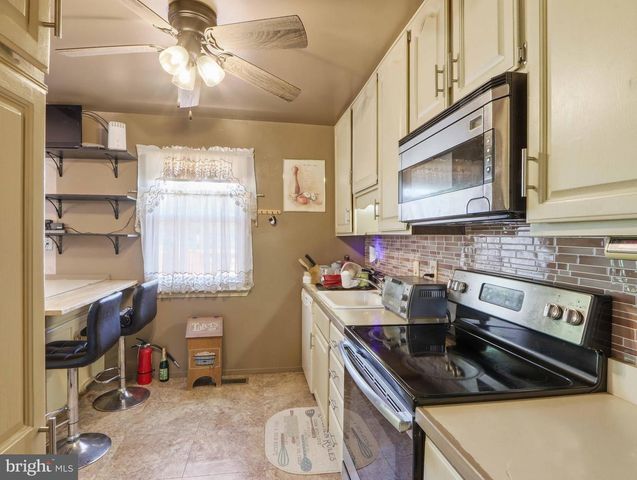 1220 KENT AVE, Baltimore, MD 21207
