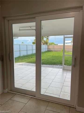 2505 SE 16th PL 2, Cape Coral, FL 33904