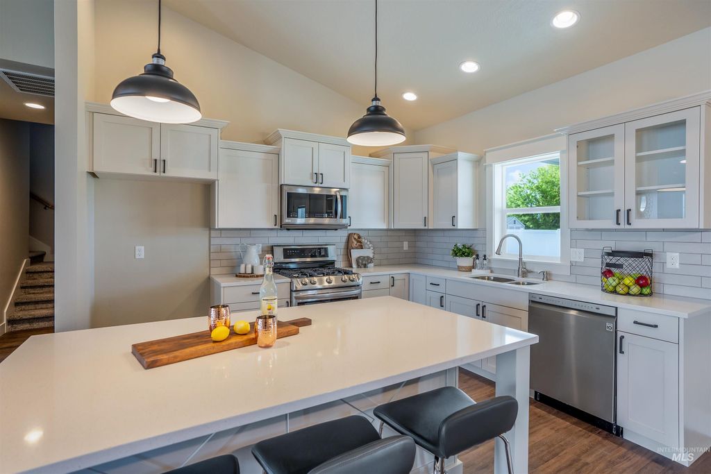 1171 W Recess Way, Kuna, ID 83634 photo 2