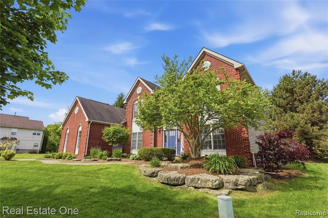 5097 Birkdale Drive, Commerce Twp, MI 48382