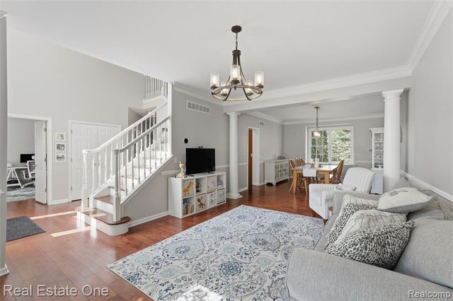 5097 Birkdale Drive, Commerce Twp, MI 48382