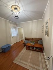 58 Bridge St 1M, Salem, MA 01970