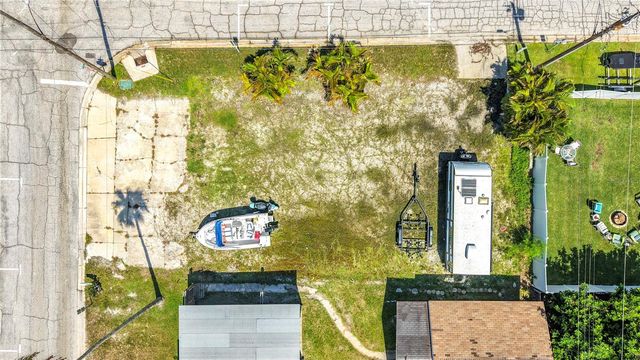14065 PALM ST, Madeira Beach, FL 33708