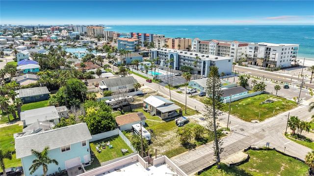 14065 PALM ST, Madeira Beach, FL 33708