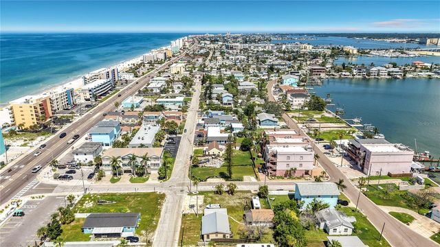 14065 PALM ST, Madeira Beach, FL 33708