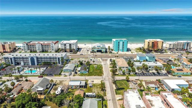 14065 PALM ST, Madeira Beach, FL 33708