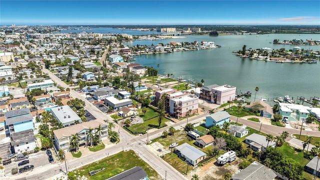 14065 PALM ST, Madeira Beach, FL 33708