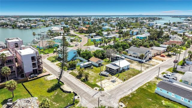 14065 PALM ST, Madeira Beach, FL 33708