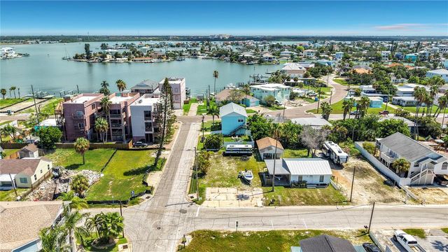 14065 PALM ST, Madeira Beach, FL 33708