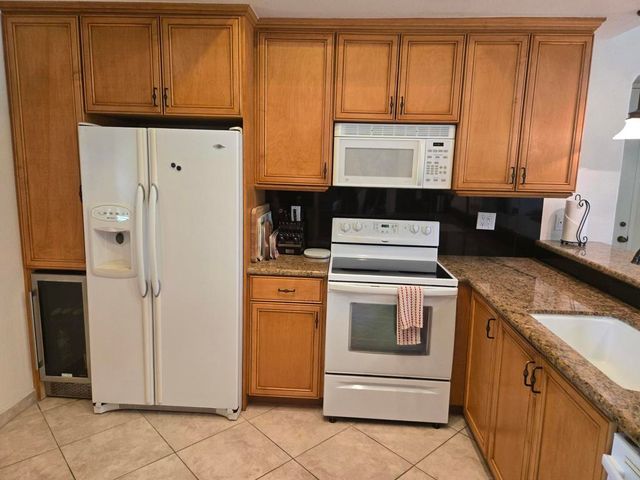 28667 Taos Court, Cathedral City, CA 92234