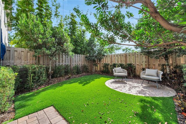 12980 SW 233rd Ter, Homestead, FL 33032