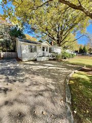 635 Valley Brook Road, Scottdale, GA 30079