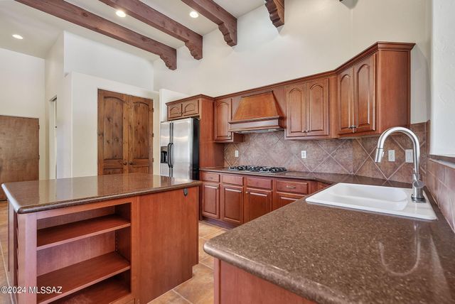 134 Circulo Vespucci, Tubac, AZ 85646