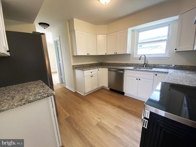 7707 QUEENS RD, Pasadena, MD 21122