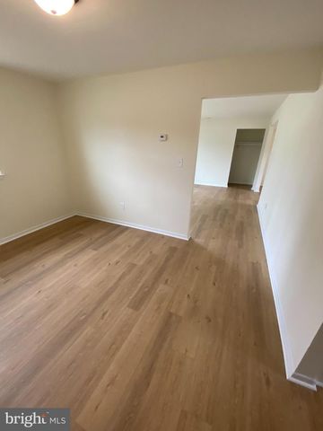 7707 QUEENS RD, Pasadena, MD 21122