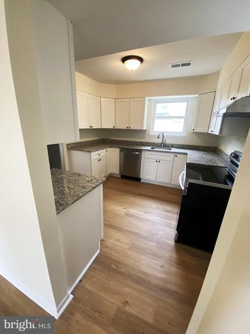 7707 QUEENS RD, Pasadena, MD 21122