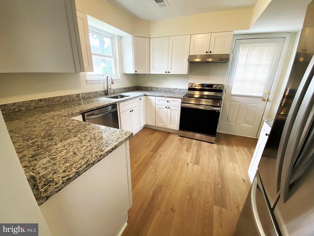 7707 QUEENS RD, Pasadena, MD 21122