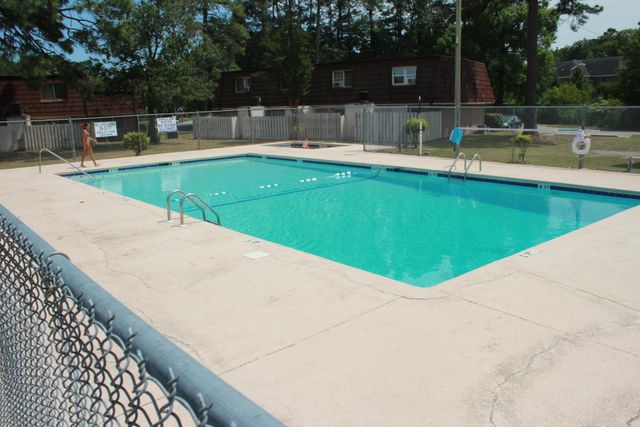 1025 Carolina Rd Apt CC4, Conway, SC 29526
