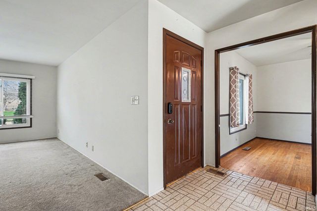 4914 Craig Road, South Bend, IN 46614