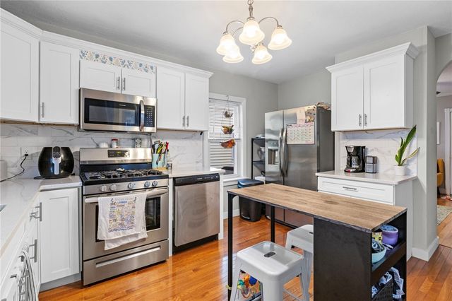 69 Vine Street, East Providence, RI 02914