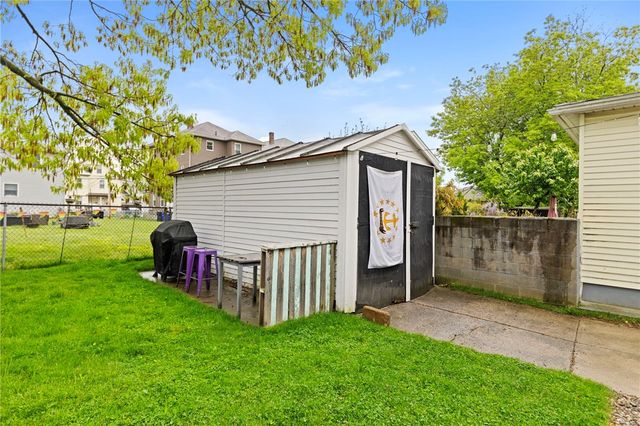 69 Vine Street, East Providence, RI 02914