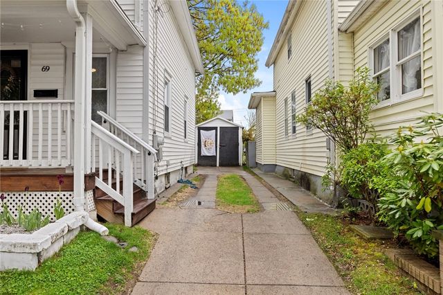 69 Vine Street, East Providence, RI 02914