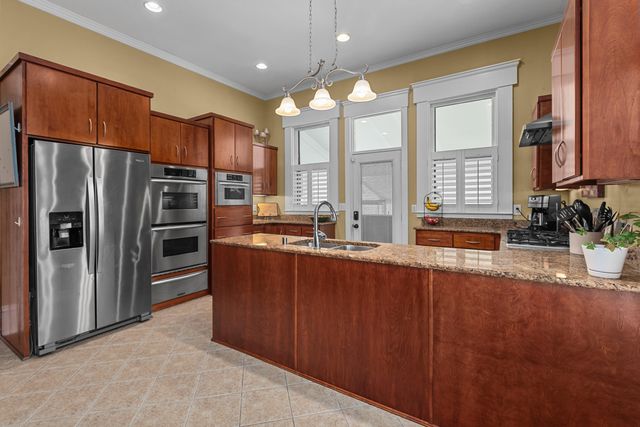 315 W 3rd Street, Frankfort, KY 40601