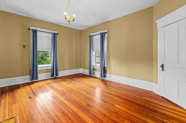 315 W 3rd Street, Frankfort, KY 40601