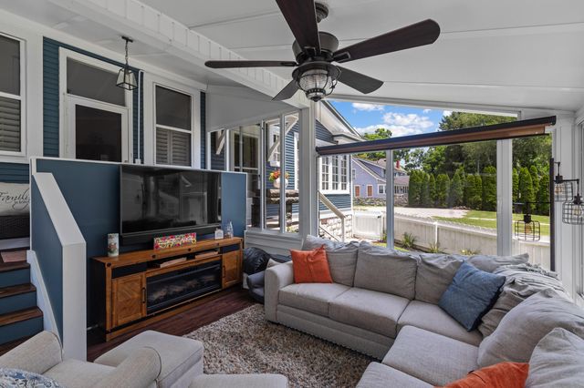 315 W 3rd Street, Frankfort, KY 40601