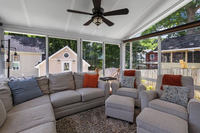 315 W 3rd Street, Frankfort, KY 40601