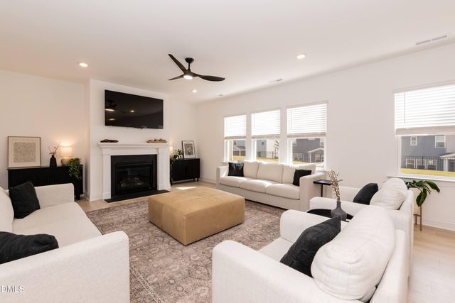 621 Sun Meadow Drive, Wake Forest, NC 27587