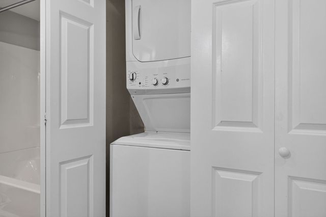 395 Pond St, Weymouth, MA 02190