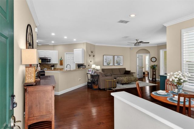 612 GRASSLANDS VILLAGE CIRCLE 612, Lakeland, FL 33803