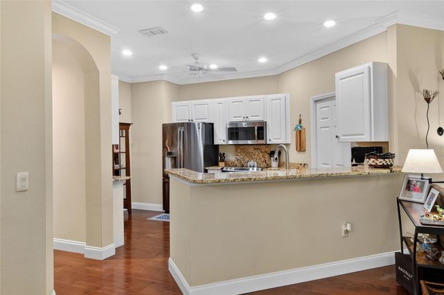 612 GRASSLANDS VILLAGE CIRCLE 612, Lakeland, FL 33803