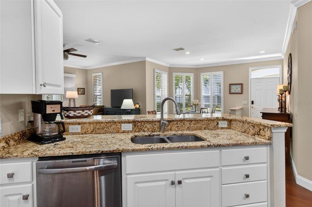 612 GRASSLANDS VILLAGE CIRCLE 612, Lakeland, FL 33803